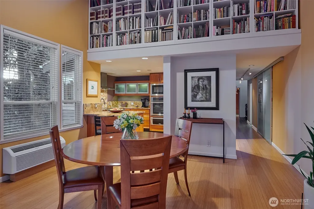 909 N 35th Street Seattle WA 98103