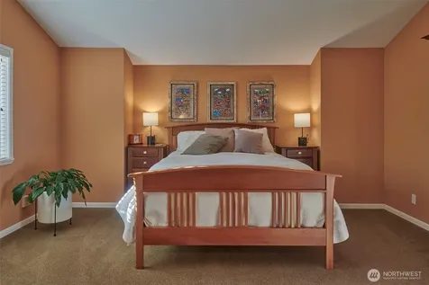 909 N 35th Street Seattle WA 98103