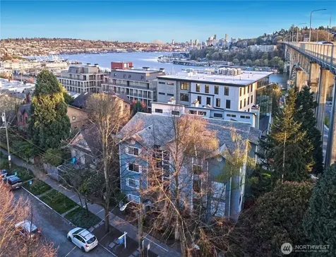 909 N 35th Street Seattle WA 98103