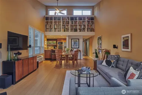 909 N 35th Street Seattle WA 98103