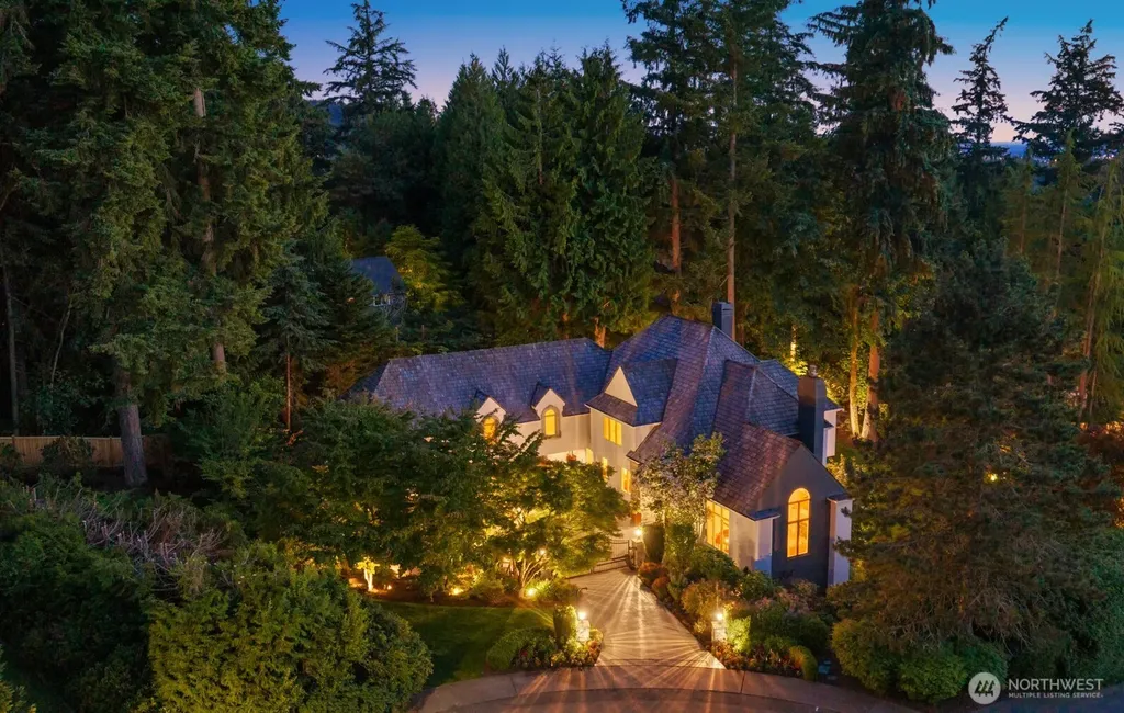 6351 163rd Place SE Bellevue WA 98006