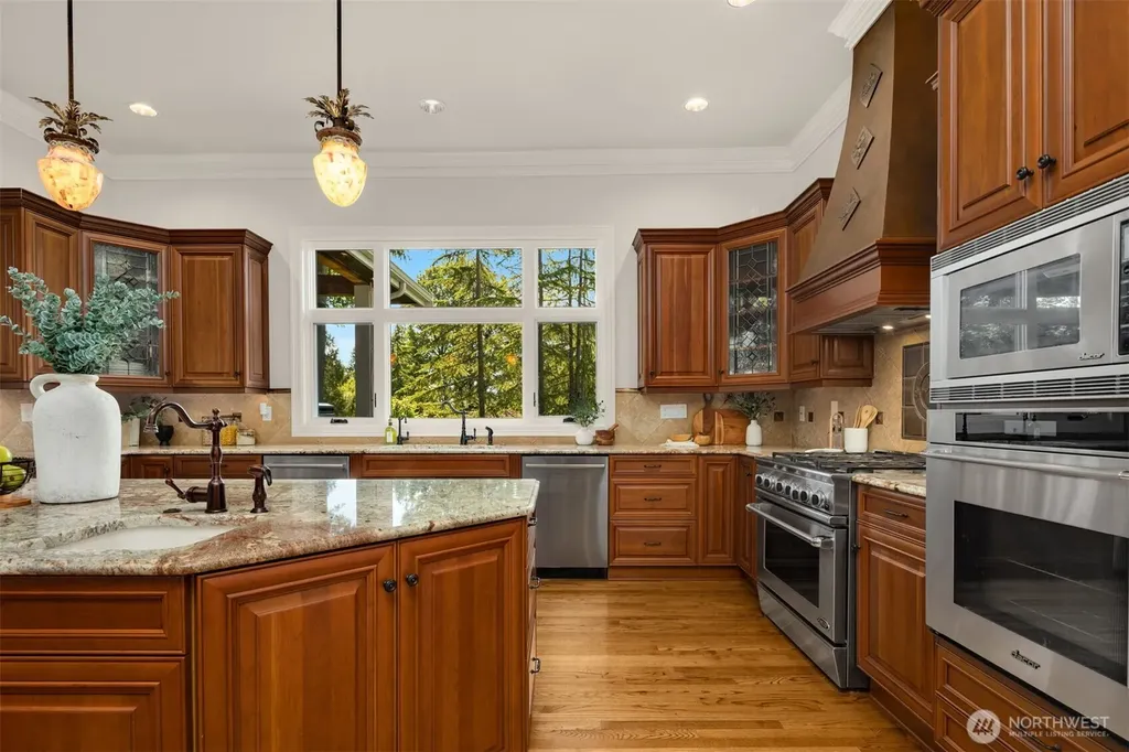 6351 163rd Place SE Bellevue WA 98006