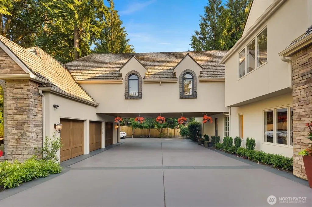 6351 163rd Place SE Bellevue WA 98006
