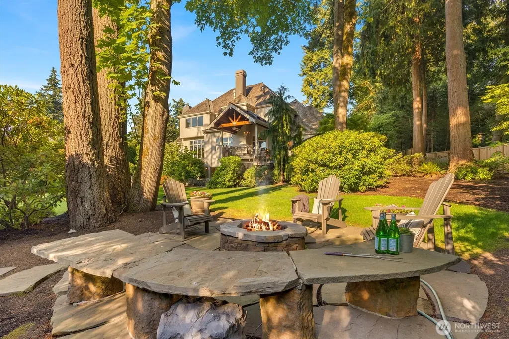 6351 163rd Place SE Bellevue WA 98006