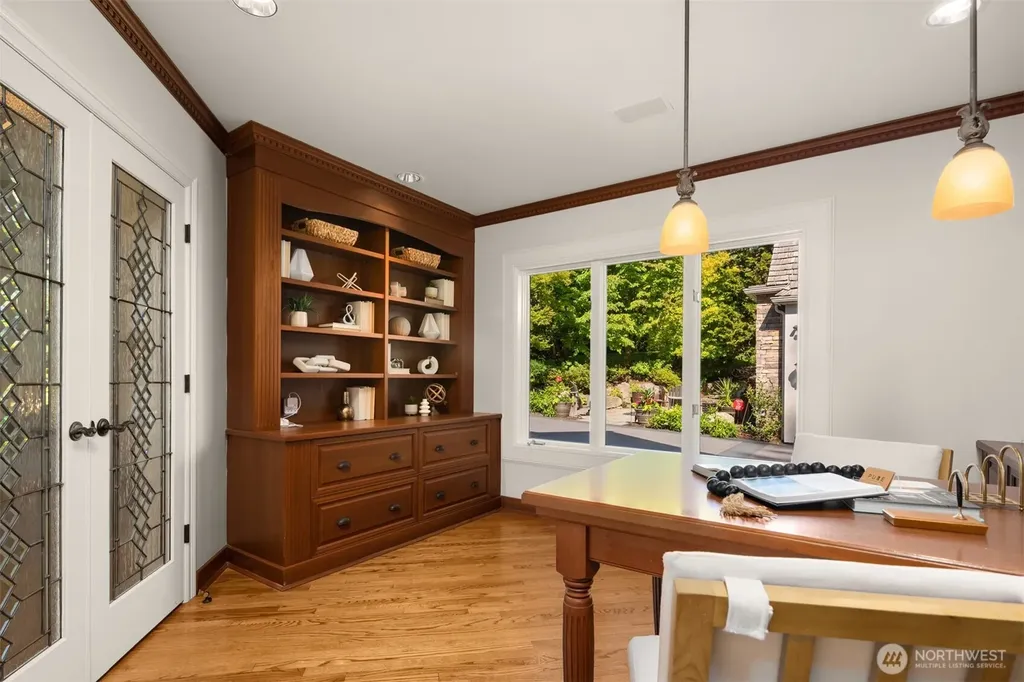 6351 163rd Place SE Bellevue WA 98006