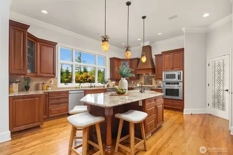 6351 163rd Place SE Bellevue WA 98006