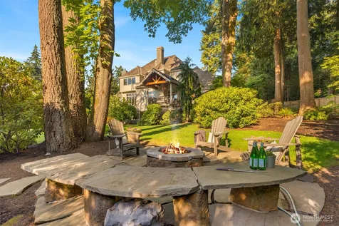 6351 163rd Place SE Bellevue WA 98006