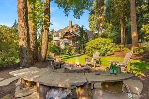 6351 163rd Place SE Bellevue WA 98006