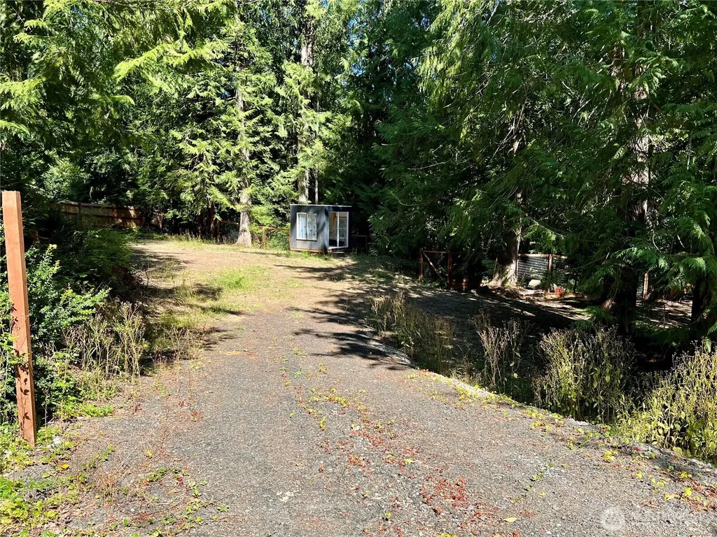 560 E Dartmoor Drive Shelton WA 98584
