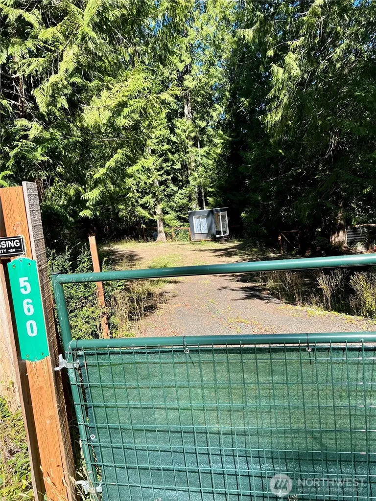 560 E Dartmoor Drive Shelton WA 98584