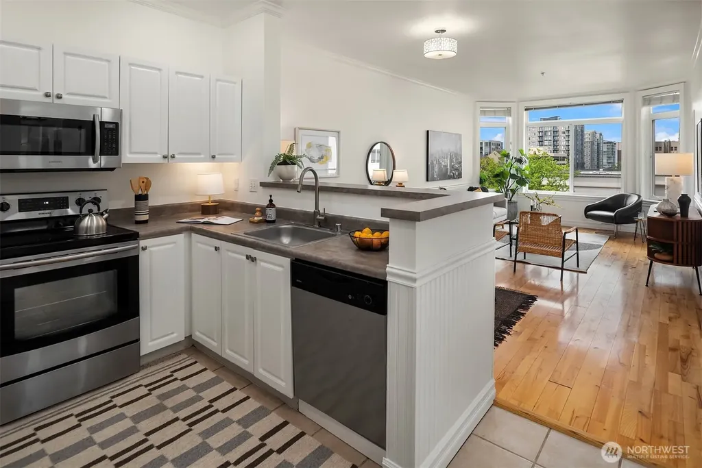 2414 1st Avenue Seattle WA 98121