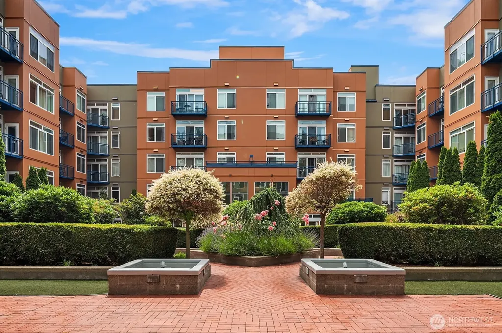 2414 1st Avenue Seattle WA 98121