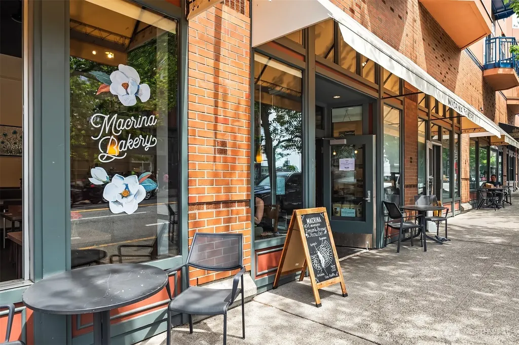 2414 1st Avenue Seattle WA 98121