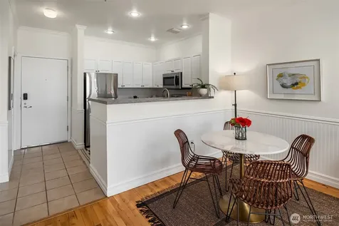 2414 1st Avenue Seattle WA 98121