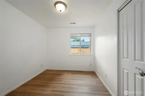 208 Noble Street Sumas WA 98295
