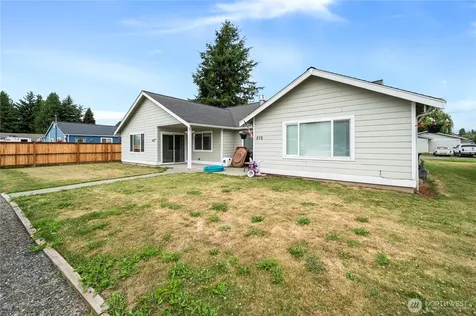 208 Noble Street Sumas WA 98295