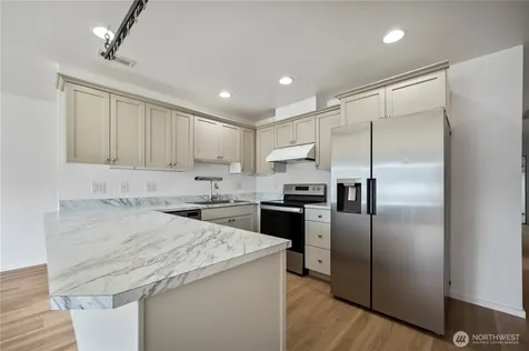 208 Noble Street Sumas WA 98295
