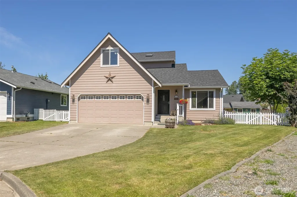 323 Wilson Lane Sumas WA 98295