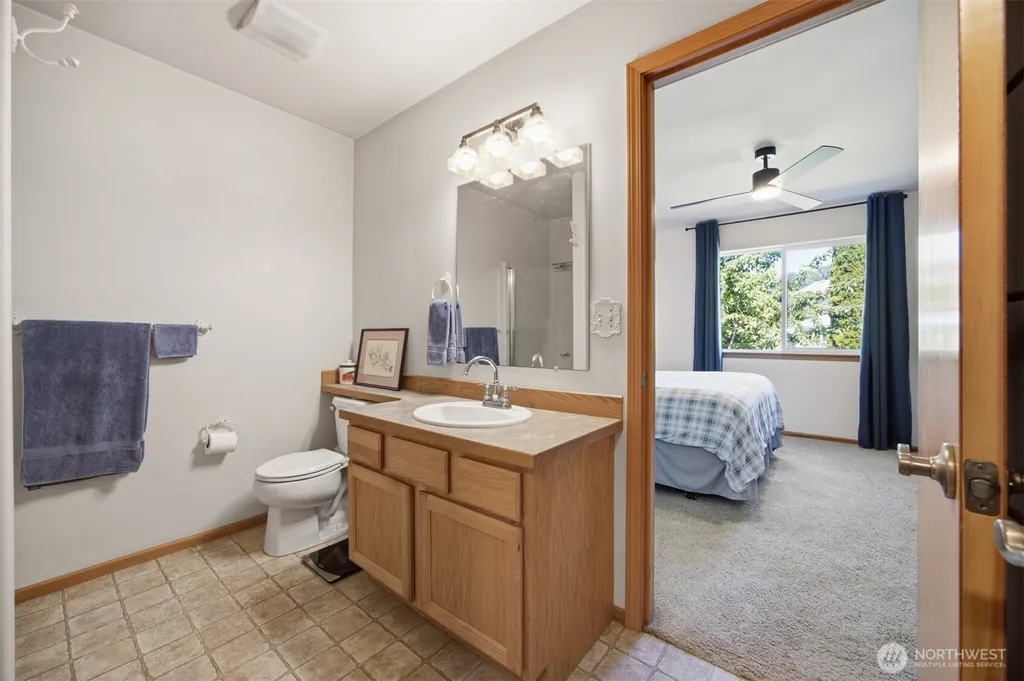323 Wilson Lane Sumas WA 98295