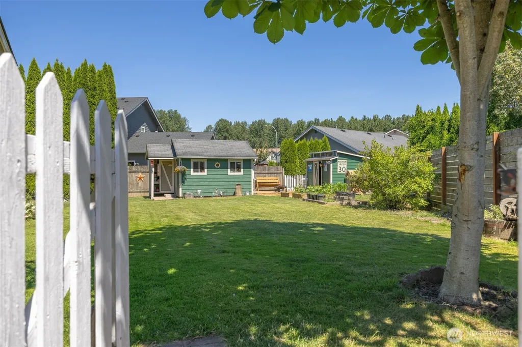 323 Wilson Lane Sumas WA 98295