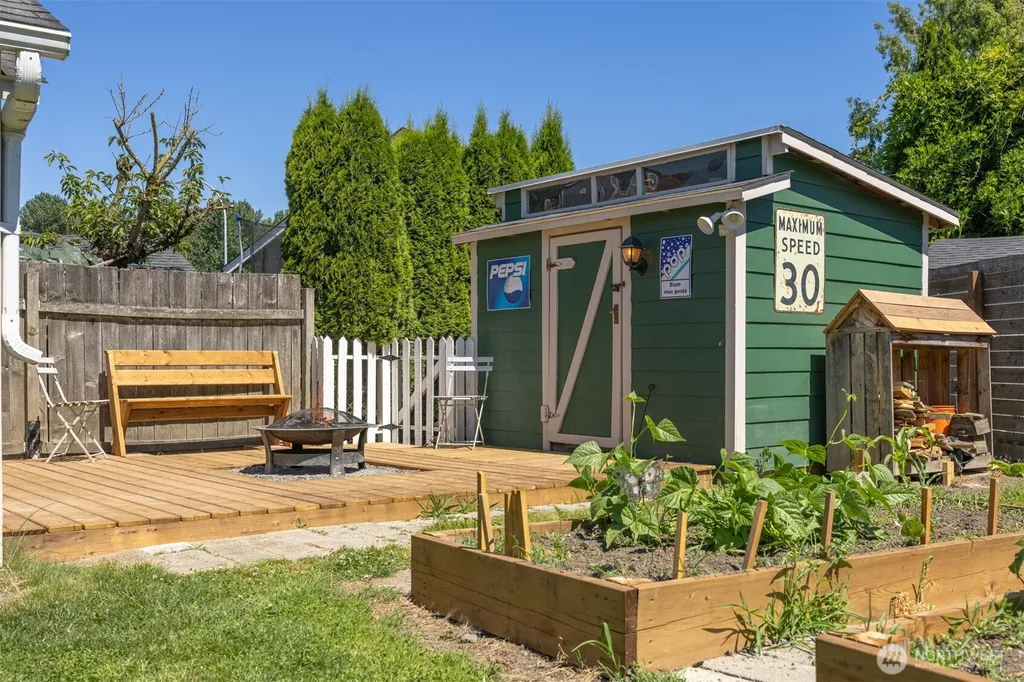 323 Wilson Lane Sumas WA 98295
