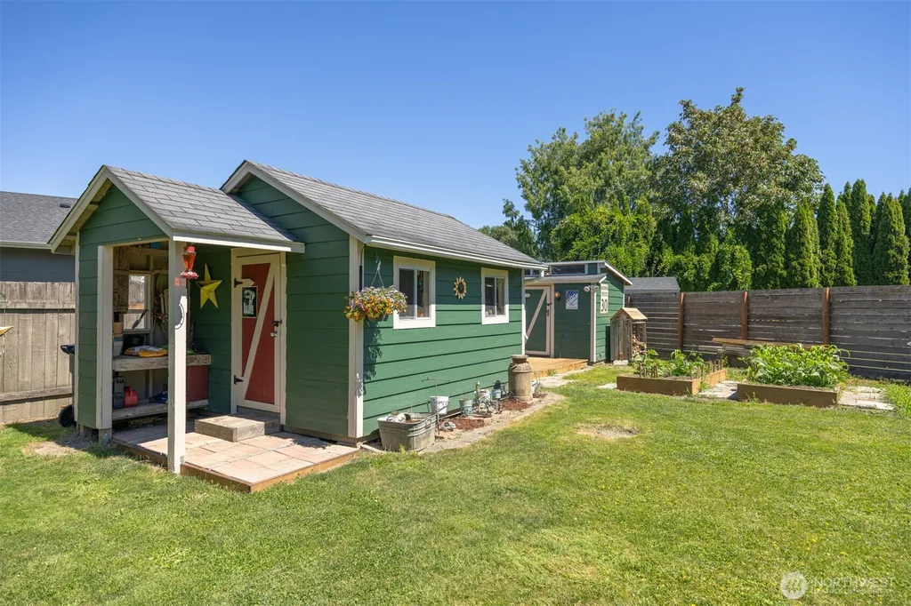 323 Wilson Lane Sumas WA 98295