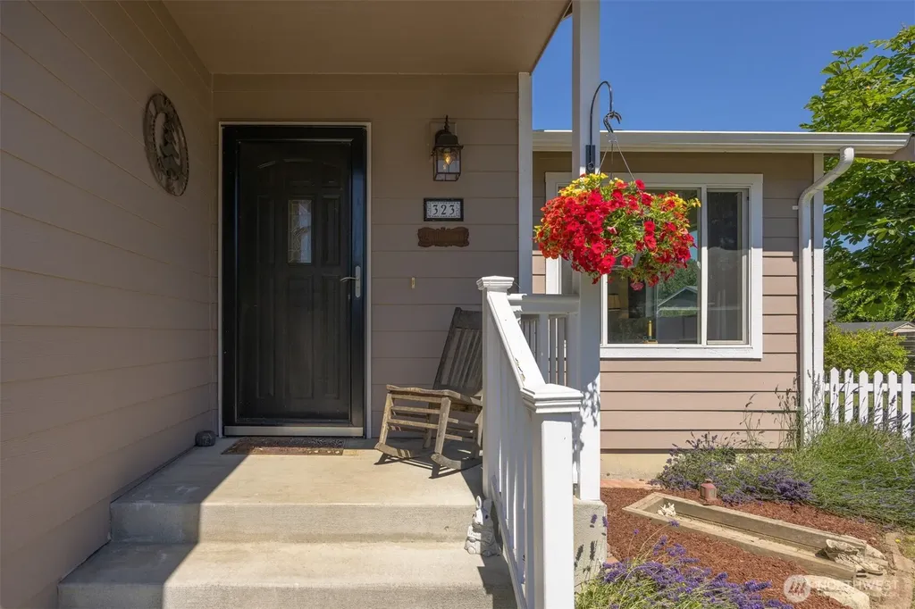 323 Wilson Lane Sumas WA 98295