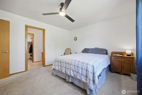 323 Wilson Lane Sumas WA 98295
