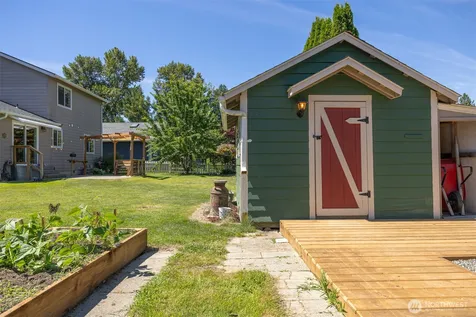 323 Wilson Lane Sumas WA 98295