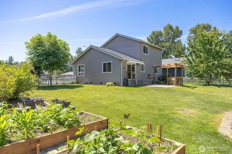 323 Wilson Lane Sumas WA 98295