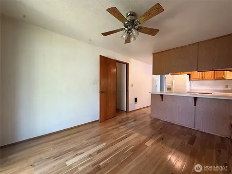 1415 E 55th Street Tacoma WA 98404