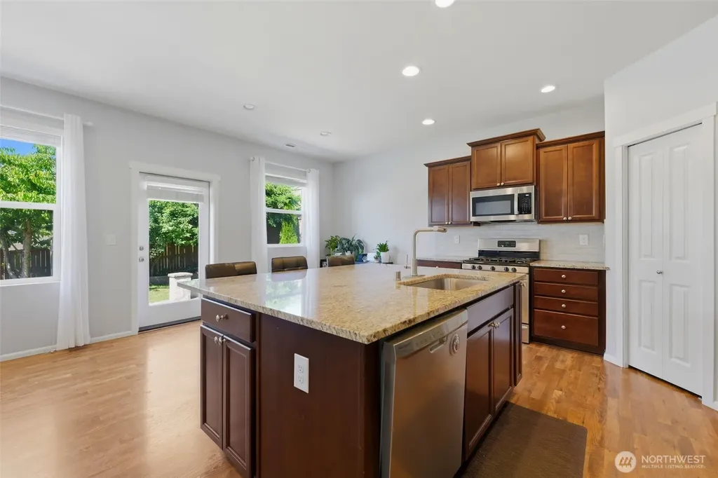 6626 Svea Court NE Lacey WA 98516