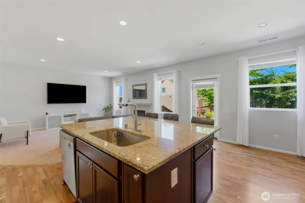 6626 Svea Court NE Lacey WA 98516