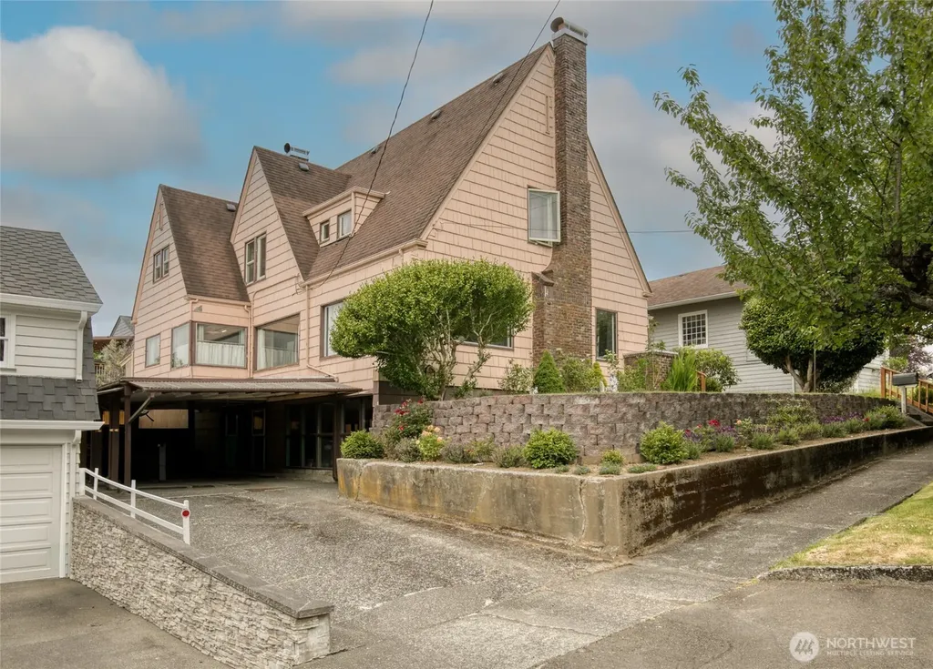 911 N Thornton Street Aberdeen WA 98520