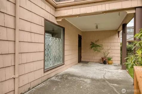 911 N Thornton Street Aberdeen WA 98520