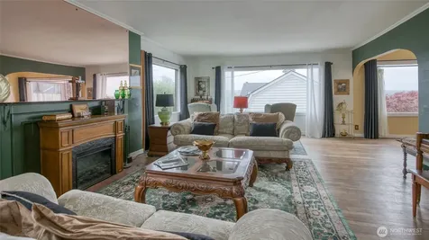 911 N Thornton Street Aberdeen WA 98520