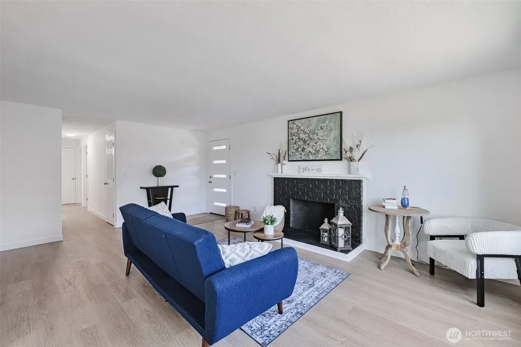 6325 S Eddy Court Seattle WA 98118