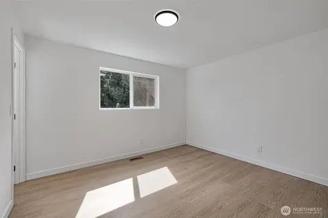 6325 S Eddy Court Seattle WA 98118
