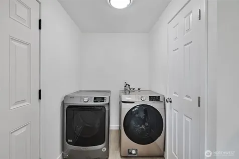 6325 S Eddy Court Seattle WA 98118