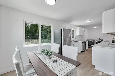 6325 S Eddy Court Seattle WA 98118