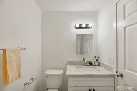 6325 S Eddy Court Seattle WA 98118