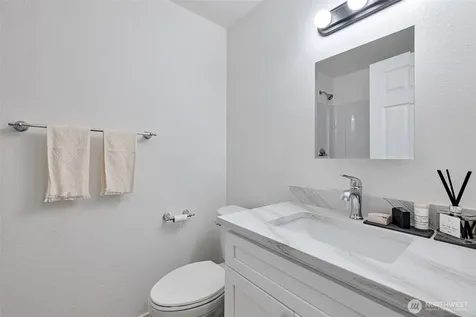 6325 S Eddy Court Seattle WA 98118