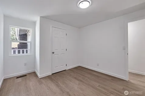 6325 S Eddy Court Seattle WA 98118