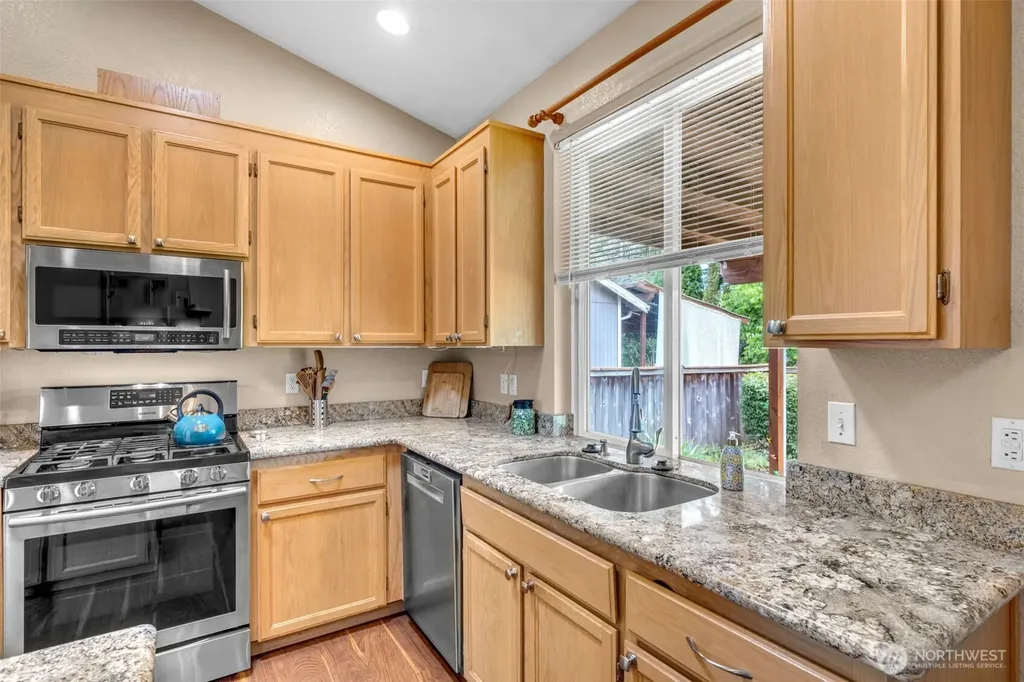 1112 131st Street Ct E Tacoma WA 98445