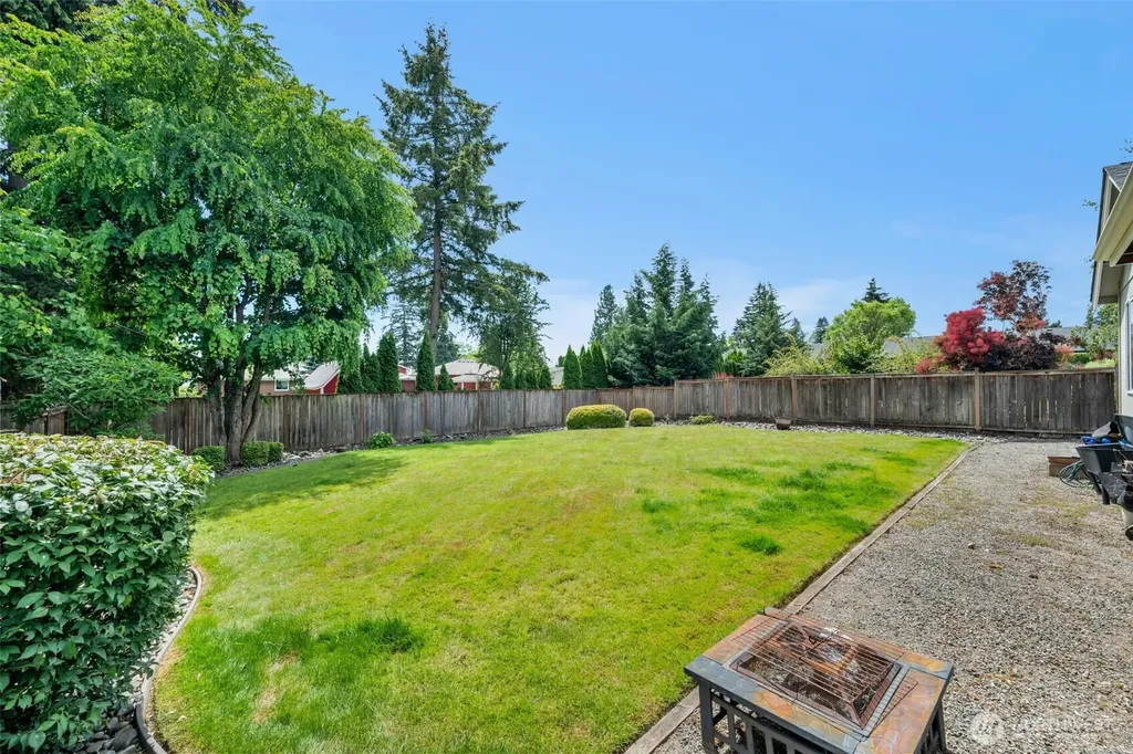 1112 131st Street Ct E Tacoma WA 98445