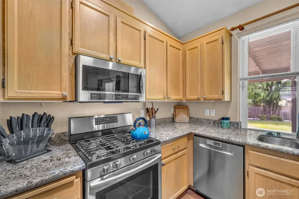 1112 131st Street Ct E Tacoma WA 98445
