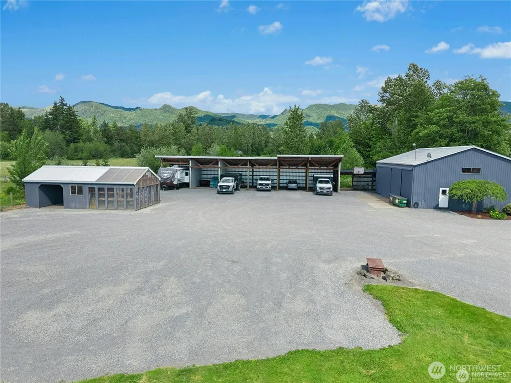 41218 292nd Way SE Enumclaw WA 98022