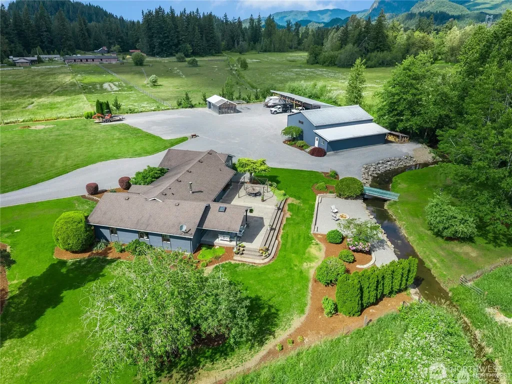 41218 292nd Way SE Enumclaw WA 98022