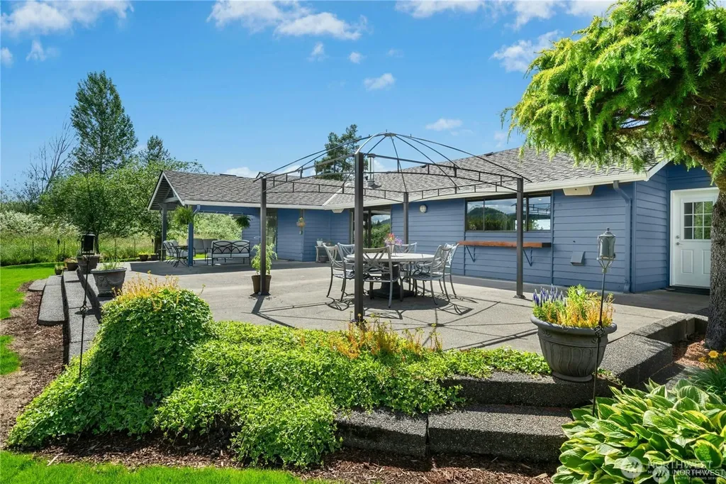 41218 292nd Way SE Enumclaw WA 98022