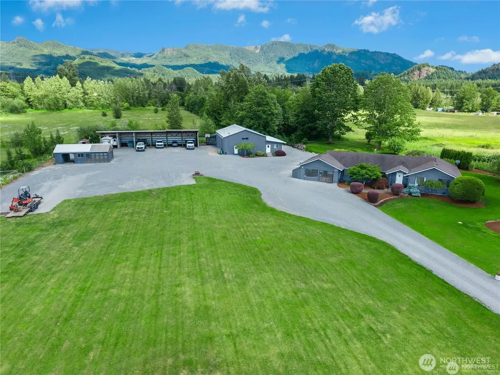 41218 292nd Way SE Enumclaw WA 98022